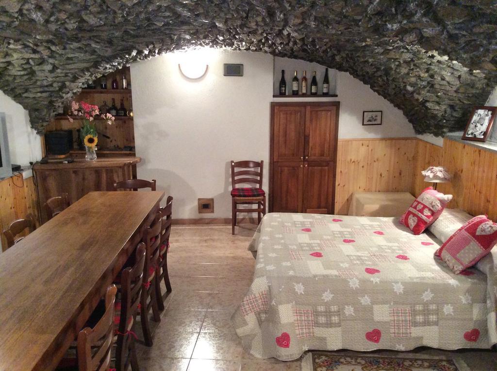 B&B La Vieille Meison De Pappa Sarre Phòng bức ảnh